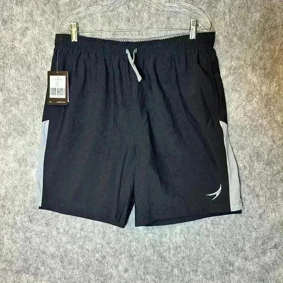 NWT Endeavor Men’s Shorts - XL - Picture 1 of 6